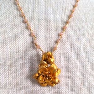 Pink Moonstone & Gold Flower Pendant Necklace. Vintage, 16"+2", 18 K Gold plated